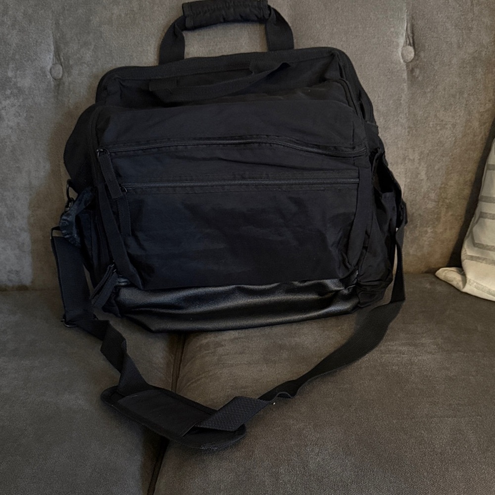 Nurse Mates Black Messenger Bag